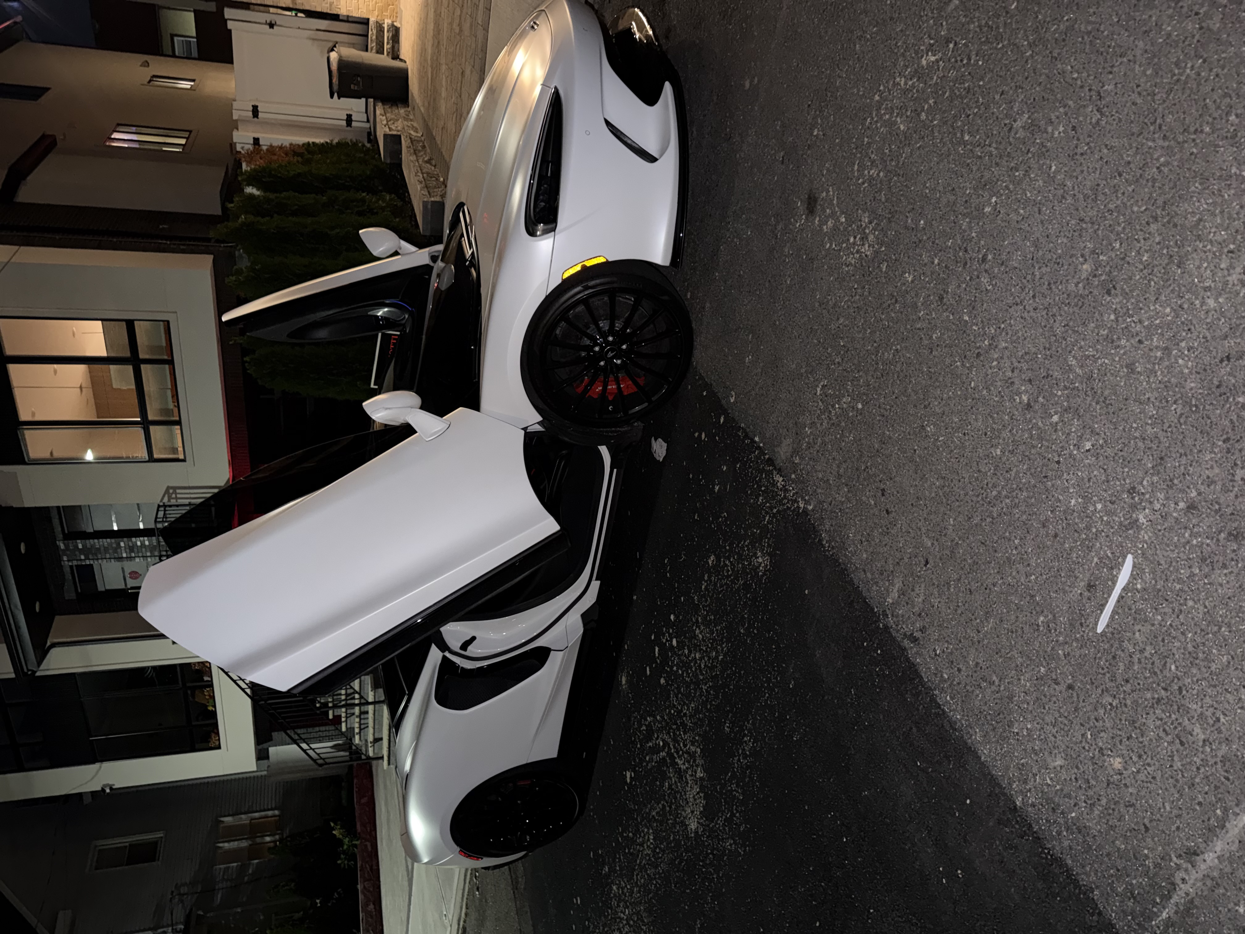 Mclaren Aventura — photo 2